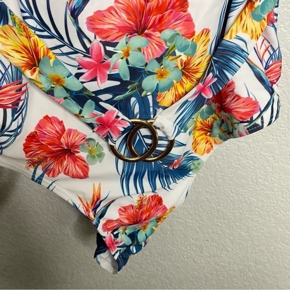 SHEIN Plus Size‎ 4XL One Piece Bathing Suit Floral Tropical Gold Hardware Belt - Picture 4 of 9